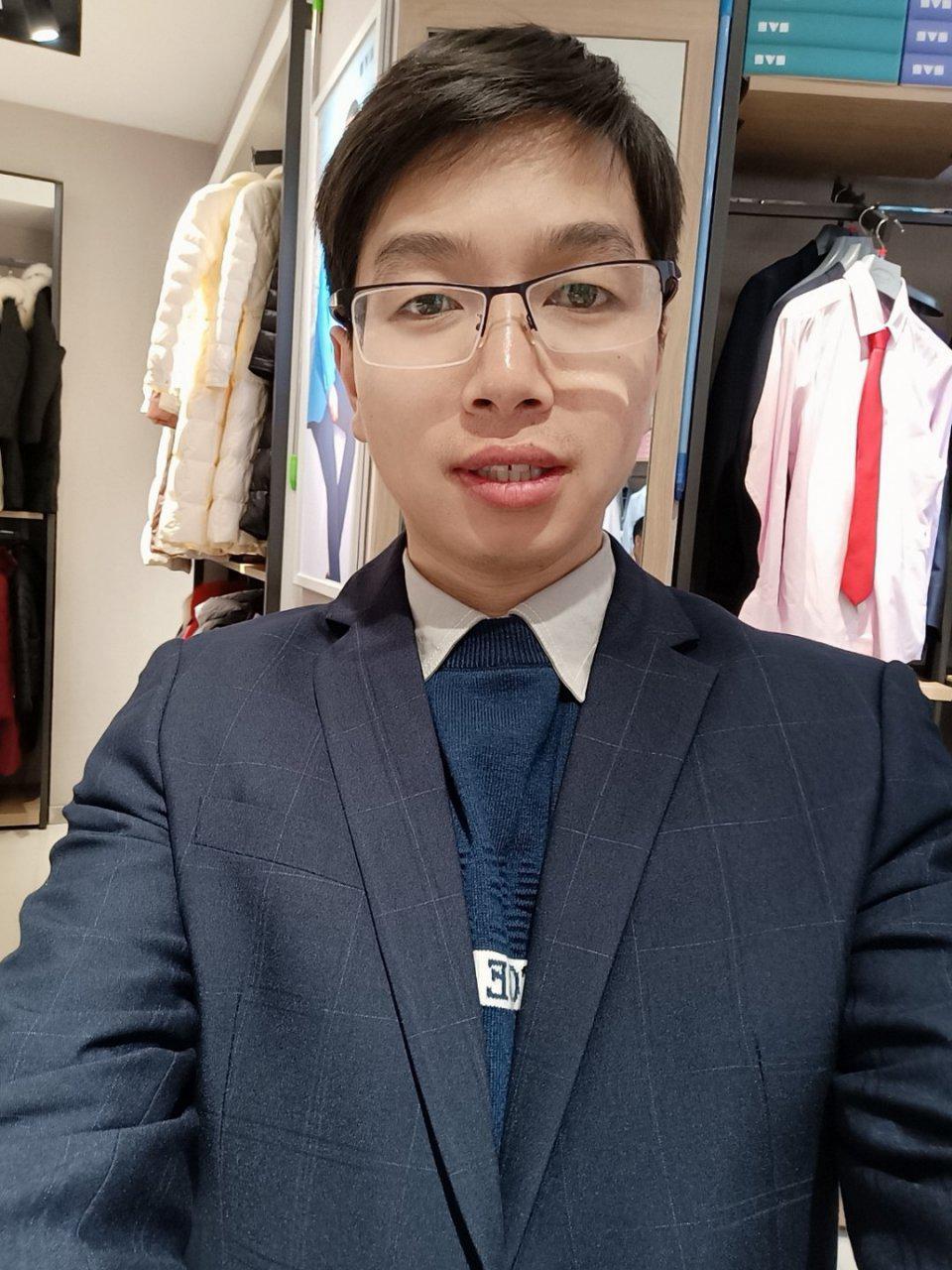 诗人头像