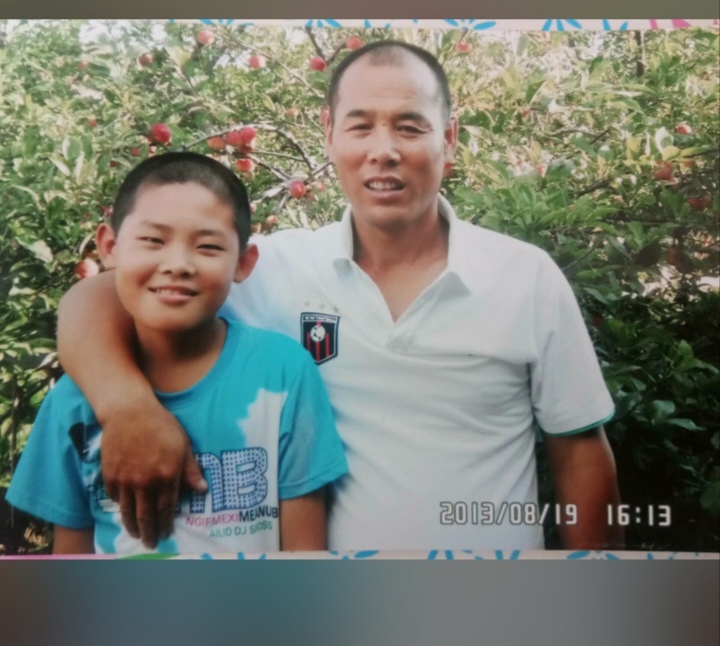 诗人头像