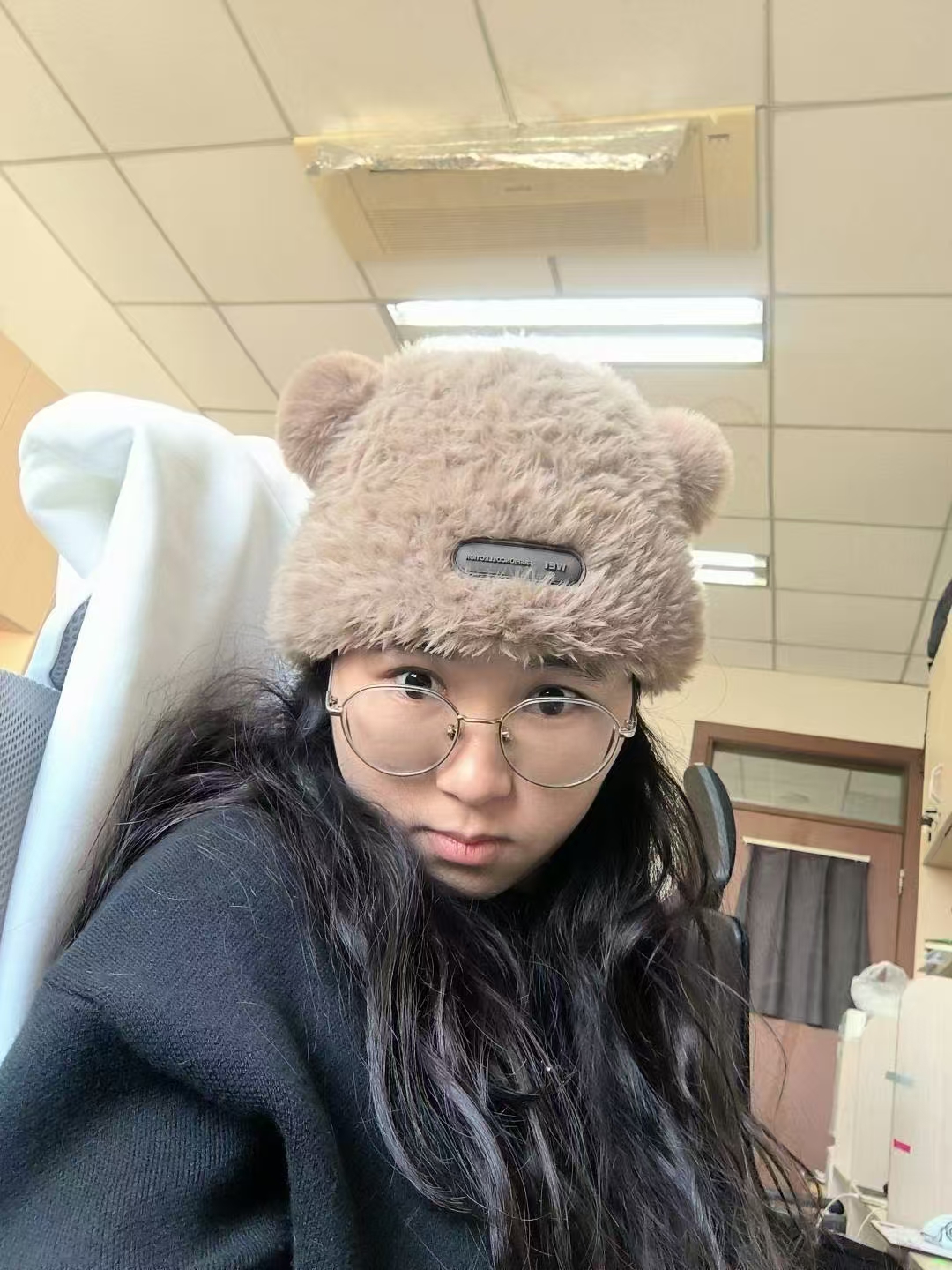 诗人头像